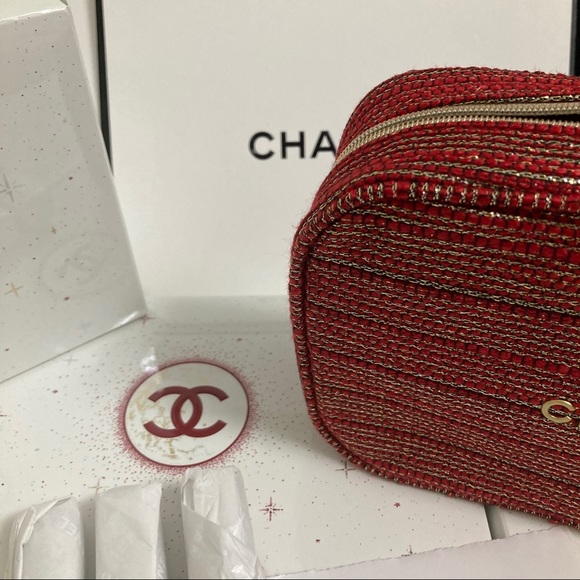 CHANEL GLOSS TRIO SET - Picture 4 of 9